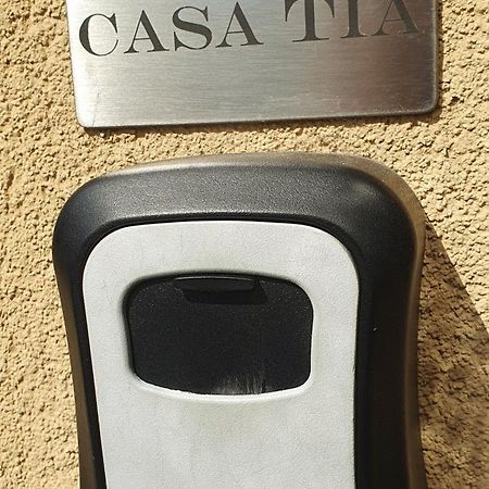 New Private Apt In Como A-C Self Check-In Exterior foto